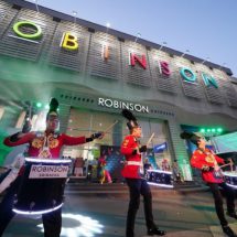 ปรับโฉมครั้งยิ่งใหญ่! ‘ห้างโรบินสัน ศรีราชา’ ดึงอัตลักษณ์โดดเด่นของท้องถิ่น สร้างสีสันของการช้อปปิ้งมากกว่าที่เคย ให้นักช้อป ‘แซ่บลุคใหม่! ช้อปมันส์อันลิมิต’