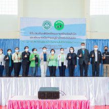 สส.มอบเกียรติบัตรเยาวชน 18 โรงเรียน ร่วมอนุรักษ์คืนความใสสู่คลองแสนแสบ