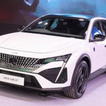 เปอโยต์ ประเทศไทย บุกงานมอเตอร์โชว์ เปิดตัว New Peugeot 408 สปอร์ต ฟาสแบ็ค ครอสโอเวอร์ ขุมพลัง 218 แรงม้า เพิ่ม 2 รุ่นย่อย พร้อมรับประกันคุณภาพ 7 ปี เริ่มต้นเพียง 1.499 ล้านบาท