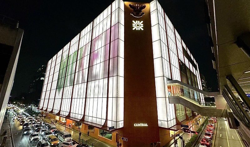 โมเมนต์หลังการทรานส์ฟอร์ม ‘ห้างเซ็นทรัลชิดลม’ ยืนหนึ่งในฐานะ Luxury Flagship ภายใต้เอกลักษณ์ ‘The Store of Bangkok’จุดหมายการช้อปปิ้งสำคัญของนักท่องเที่ยวและนักช้อปจากทั่วโลก ที่สร้างแรงบันดาลใจให้กับคนทุกเจนฯ