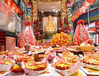 ซินเจียยู่อี่ ซินนี้ฮวดไช้.. ศาลเจ้าไต้ฮงกง มูลนิธิป่อเต็กตึ๊ง จัดงานเทศกาลตรุษจีนสุดยิ่งใหญ่ สักการะหลวงปู่ไต้ฮง (องค์ไต้ฮงกง) ลงชื่อสวดชัยมงคลคาถา (พะเก่ง) หนึ่งปีมีครั้งเดียว! เฮง เฮง เฮง ตลอดปีม้าทอง