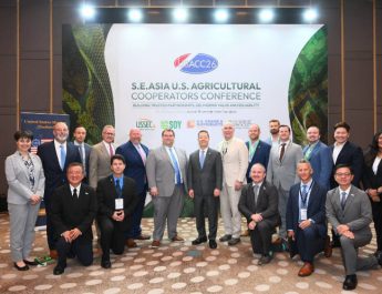 ถั่วเหลืองสหรัฐฯ เดินหน้าสร้างความร่วมมือด้านการค้าและการเติบโตอย่างยั่งยืนในเอเชียตะวันออกเฉียงใต้เวทีระดับภูมิภาครวมผู้นำอุตสาหกรรม เพื่อขับเคลื่อนการแลกเปลี่ยนมุมมองและต่อยอดความร่วมมือ ตลอดห่วงโซ่อาหารและอาหารสัตว์