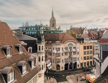 กลุ่มเซ็นทรัลครบรอบ 15 ปีแห่งการขยายธุรกิจสู่ยุโรปเดินหน้ายกระดับห้างหรู พร้อมแต่งตั้งผู้บริหารระดับสูงขับเคลื่อนการเติบโต