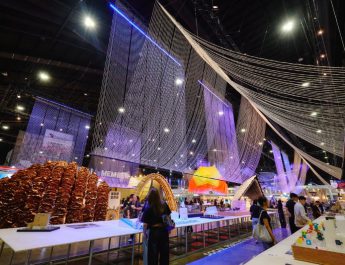 เปิดฉากอย่างเป็นทางการ “สถาปนิก’69” มหกรรมแสดงเทคโนโลยีผลิตภัณฑ์ก่อสร้างพร้อมนิทรรศการงานสถาปัตยกรรมที่ทรงอิทธิพลและใหญ่ที่สุดในอาเซียน