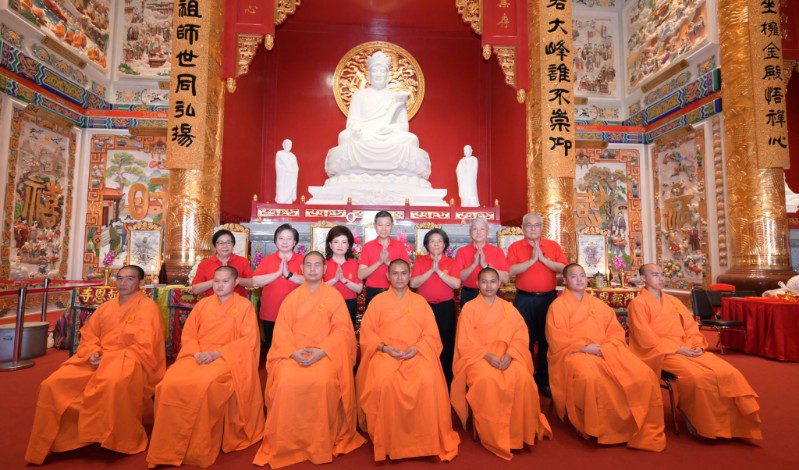 มูลนิธิป่อเต็กตึ๊ง จัดพิธีสวดเจริญพระพุทธมนต์ “ฉลองบรรลุธรรมหลวงปู่ไต้ฮง (ไต้ฮงกง)