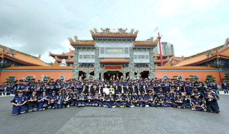 มูลนิธิป่อเต็กตึ๊ง เชิดชูเกียรติจิตอาสาฯ ทำความดี ตามปณิธานมูลนิธิฯ “ช่วยชีวิต รักษาชีวิต สร้างชีวิต” มอบโล่เกียรติคุณ อาสาสมัครดีเด่นประจำปี พ.ศ. 2567- 2568