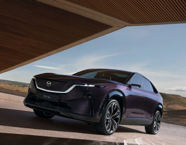 มาสด้าเปิดตัว THE ALL-ELECTRIC MAZDA CX-6e รถไฟฟ้าอเนกประสงค์อัจฉริยะสำหรับครอบครัว ถ่ายทอดเอกลักษณ์มาสด้าในยุคอีวีได้อย่างลงตัว